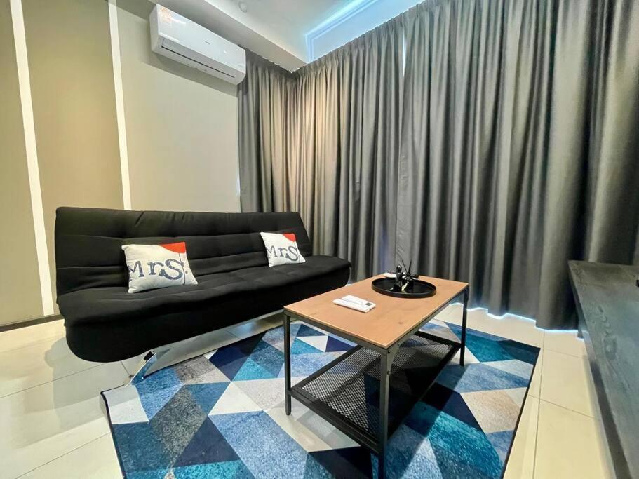 Industrial Style 2 Bedroom Unit Urban Georgetown Sea View Pangsapuri *