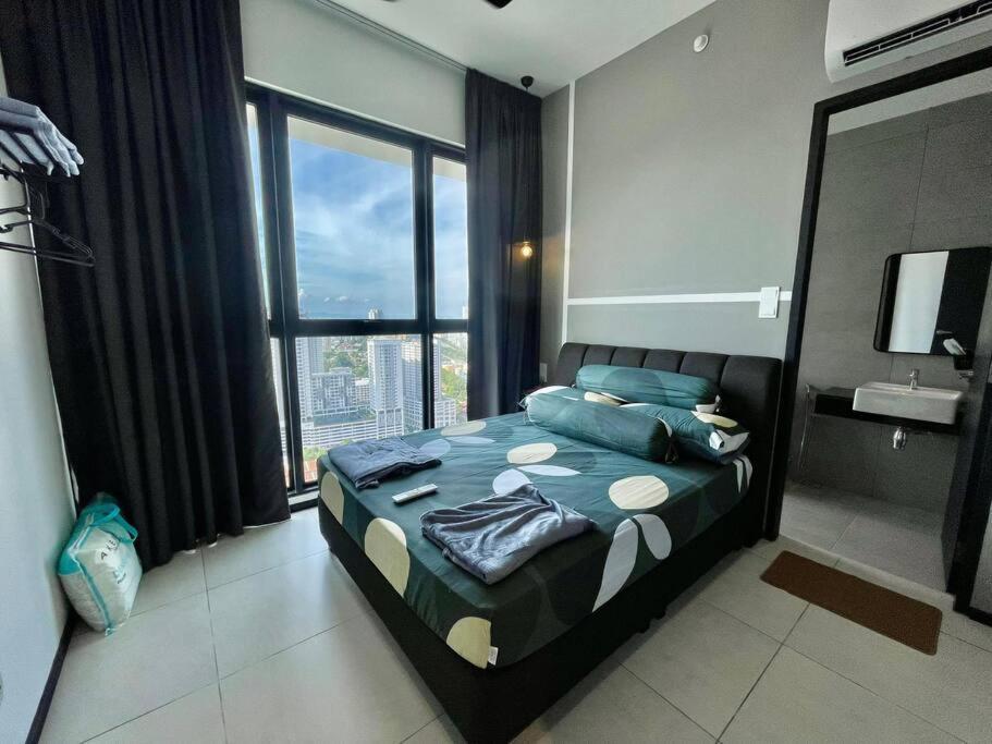 Industrial Style 2 Bedroom Unit Urban Georgetown Sea View * Jelutong