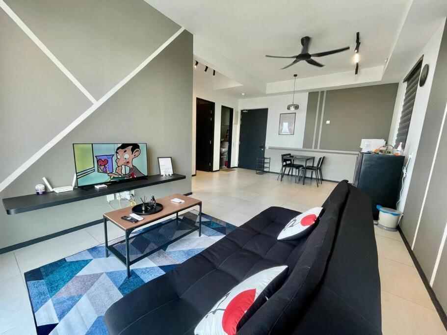 Industrial Style 2 Bedroom Unit Urban Georgetown Sea View *