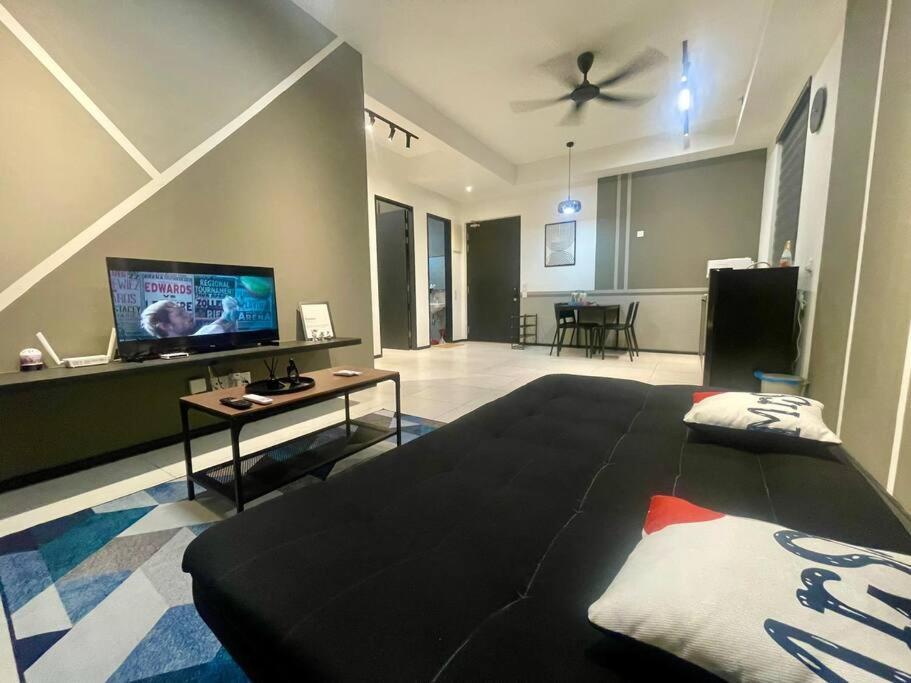 Pangsapuri Industrial Style 2 Bedroom Unit Urban Georgetown Sea View Jelutong