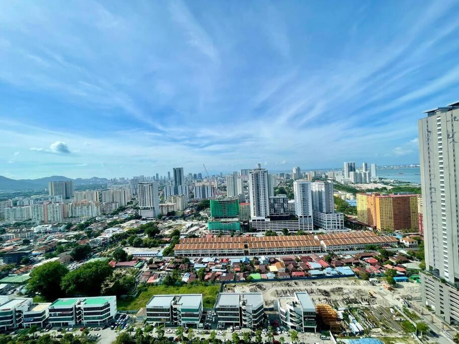 Industrial Style 2 Bedroom Unit Urban Georgetown Sea View